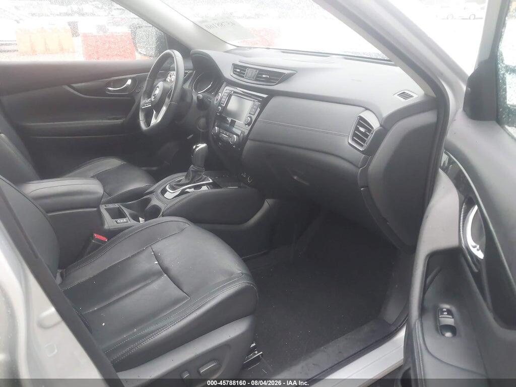 5N1AT2MTXKC743015 2019 NISSAN ROGUE photo no. 5