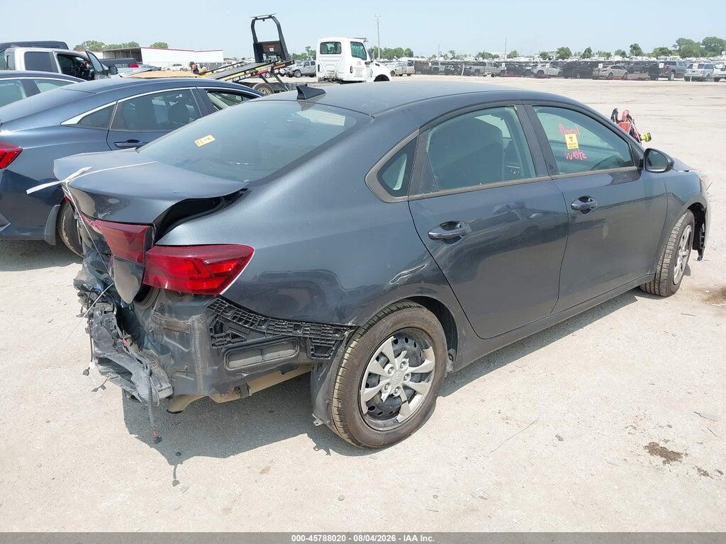 3KPF24AD5KE133053 2019 KIA FORTE photo no. 4