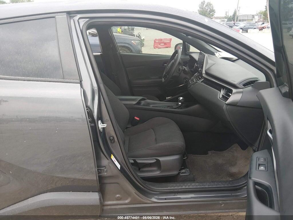 NMTKHMBXXKR094275 2019 TOYOTA C-HR photo no. 5