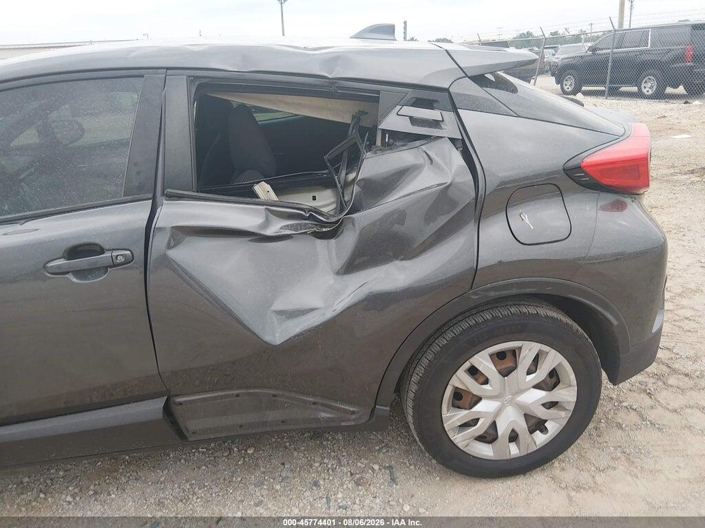 NMTKHMBXXKR094275 2019 TOYOTA C-HR photo no. 6