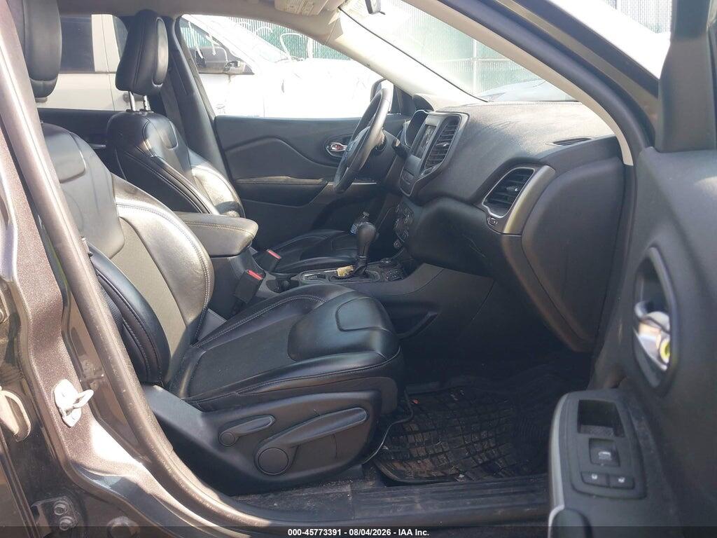 1C4PJMLBXKD481810 2019 JEEP CHEROKEE photo no. 5