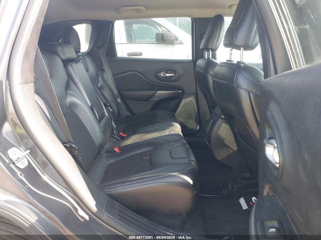 1C4PJMLBXKD481810 2019 JEEP CHEROKEE photo no. 8