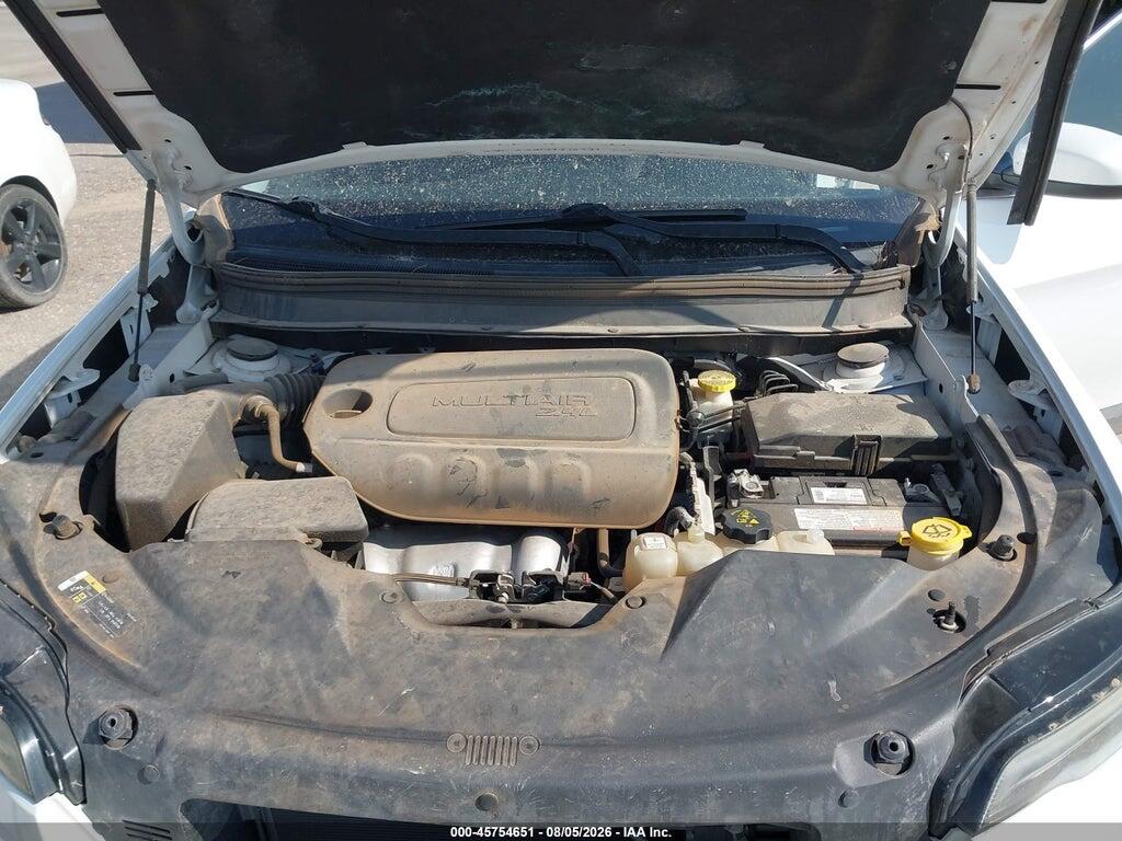 1C4PJLCB2KD241189 2019 JEEP CHEROKEE photo no. 10