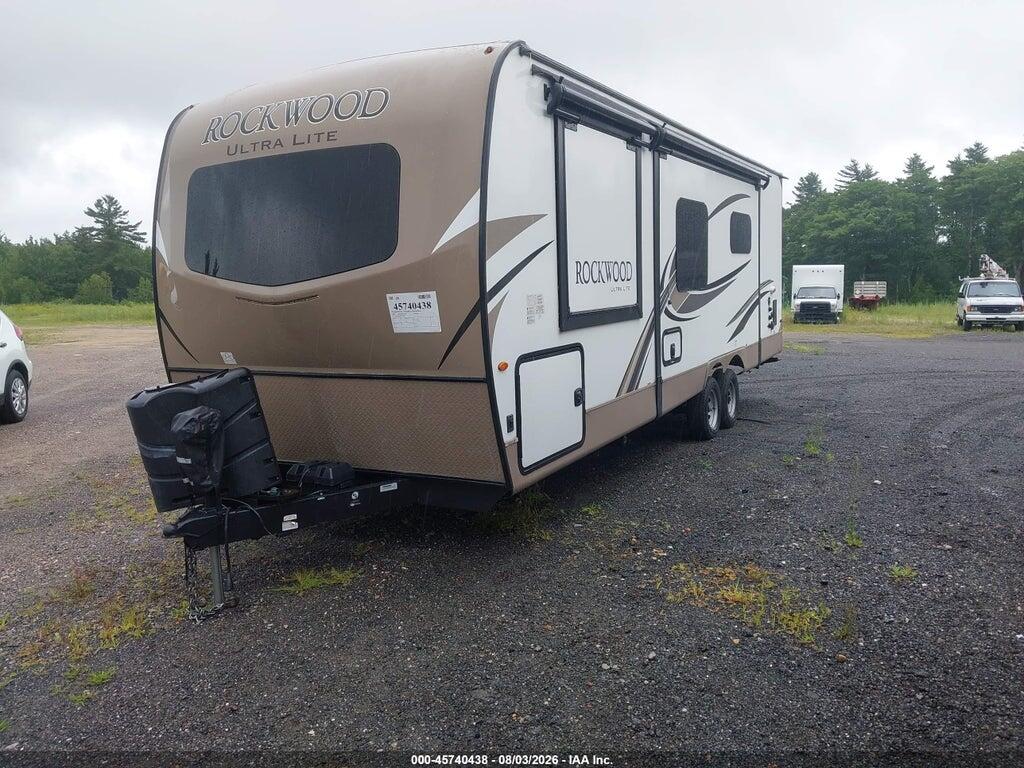 4X4TRLB22KZ158433 2019 ROCKWOOD ULTRA LITE photo no. 2