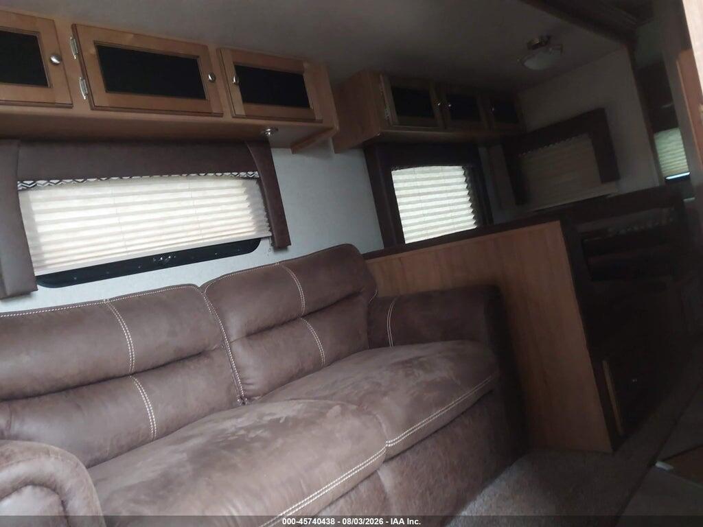 4X4TRLB22KZ158433 2019 ROCKWOOD ULTRA LITE photo no. 5