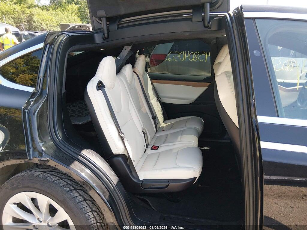 5YJXCDE26LF262358 2020 TESLA MODEL X photo no. 8
