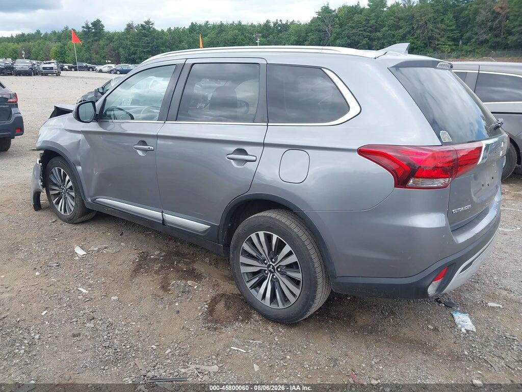 JA4AZ3A33LJ000636 2020 MITSUBISHI OUTLANDER photo no. 3