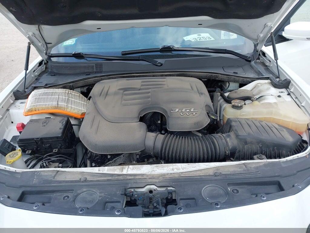 2C3CCABG8LH217398 2020 CHRYSLER 300 photo no. 10