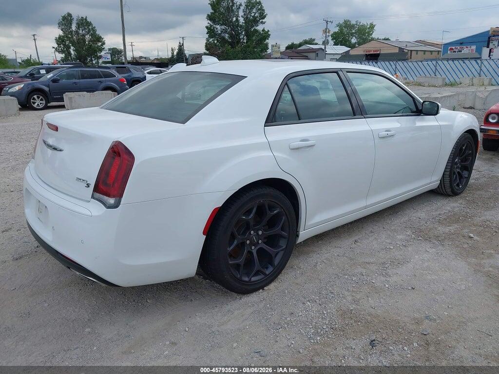 2C3CCABG8LH217398 2020 CHRYSLER 300 photo no. 4