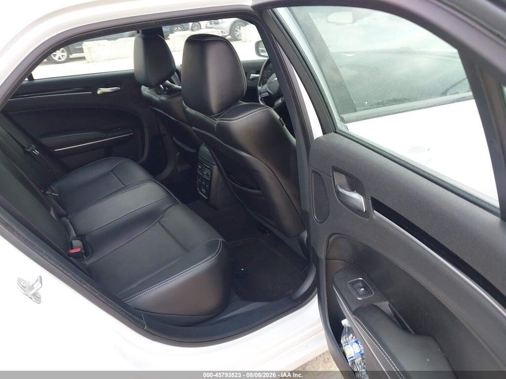 2C3CCABG8LH217398 2020 CHRYSLER 300 photo no. 8