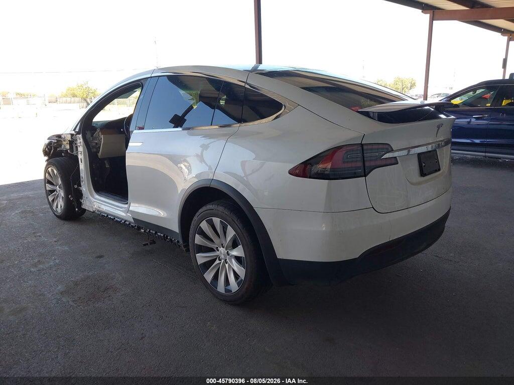 5YJXCBE24LF283004 2020 TESLA MODEL X photo no. 3