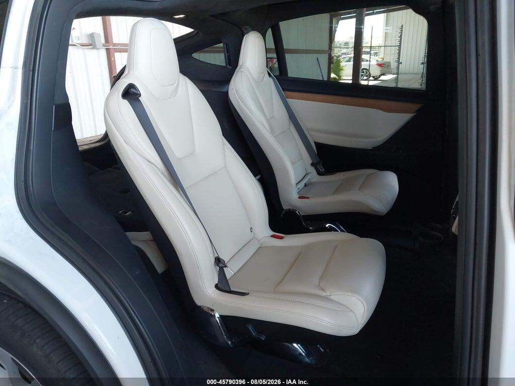 5YJXCBE24LF283004 2020 TESLA MODEL X photo no. 8