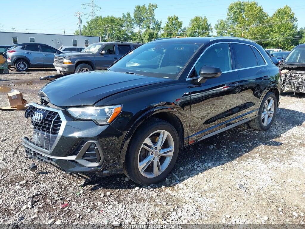 WA1DECF38L1041328 2020 AUDI Q3 photo no. 2