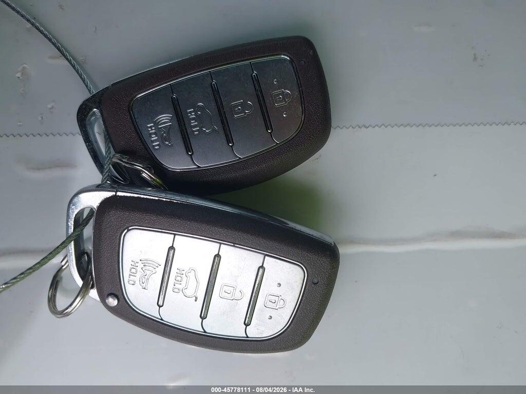 KMHC65LC2LU228900 2020 HYUNDAI IONIQ HYBRID photo no. 11