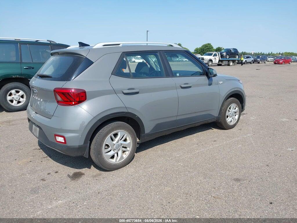 KMHRC8A33LU015574 2020 HYUNDAI VENUE photo no. 4