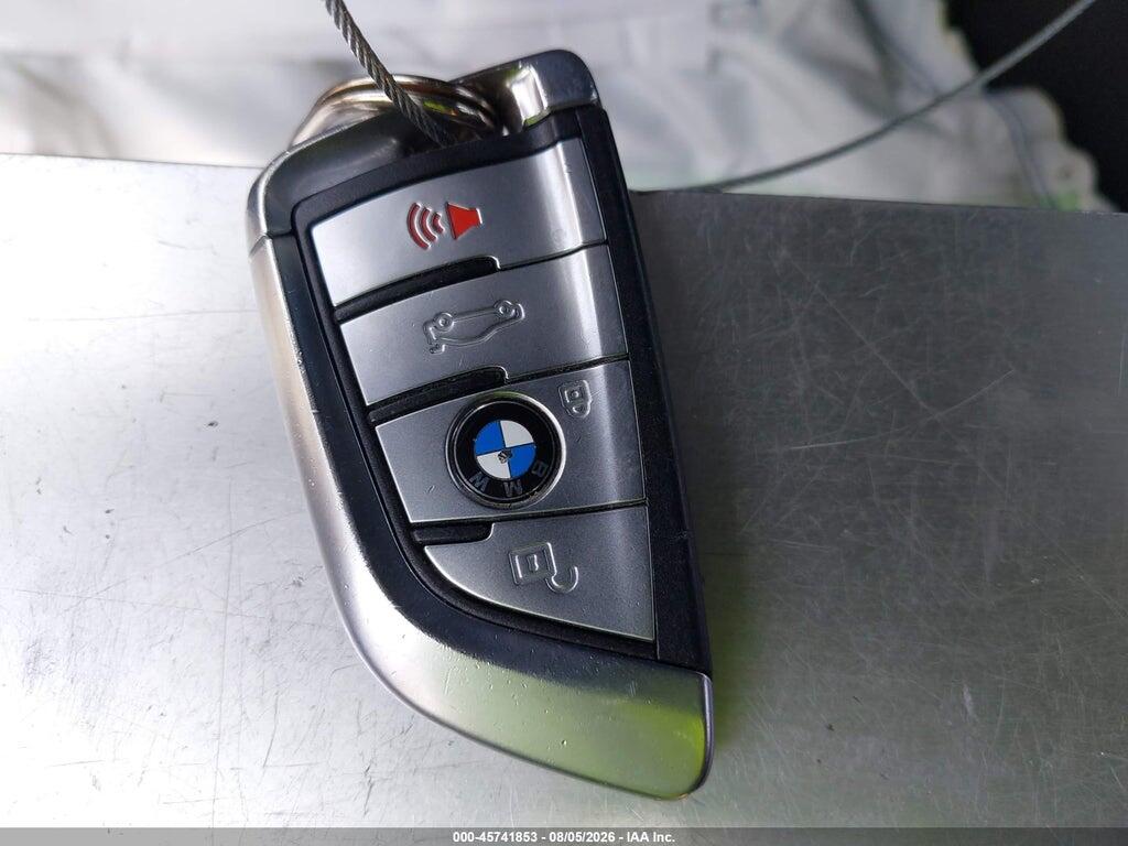 WBA7T2C02LGL17123 2020 BMW 740I photo no. 11