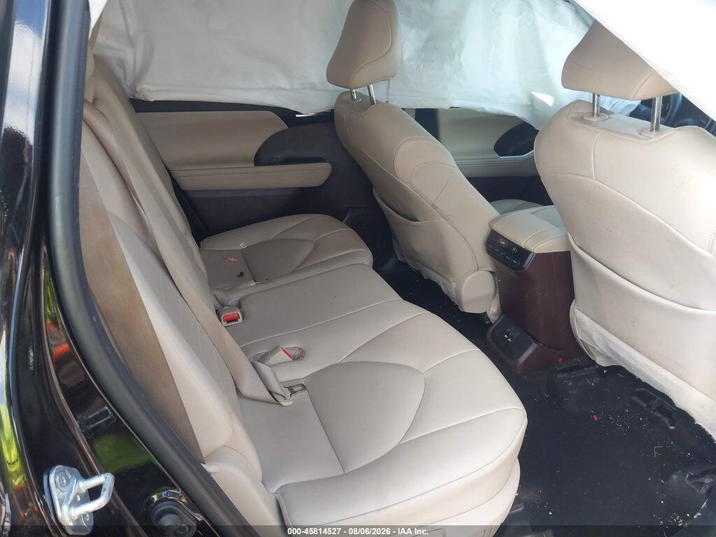 5TDGZRAH7MS032430 2021 TOYOTA HIGHLANDER photo no. 8