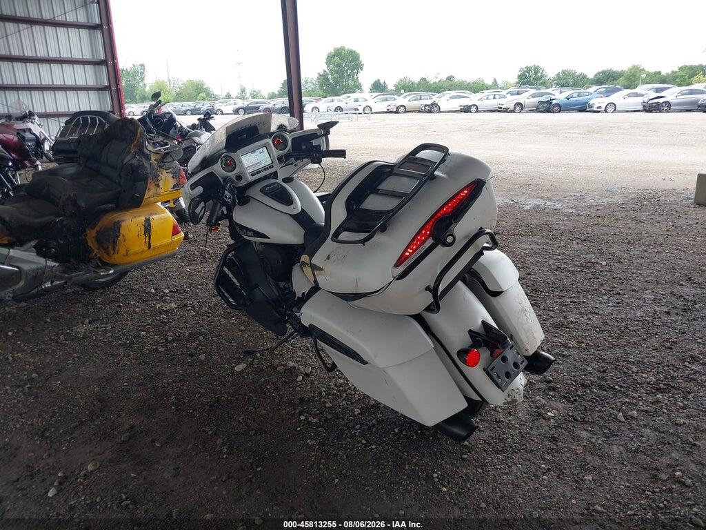 56KTKDBB9M3395257 2021 INDIAN MOTORCYCLE CO. ROADMASTER photo no. 3