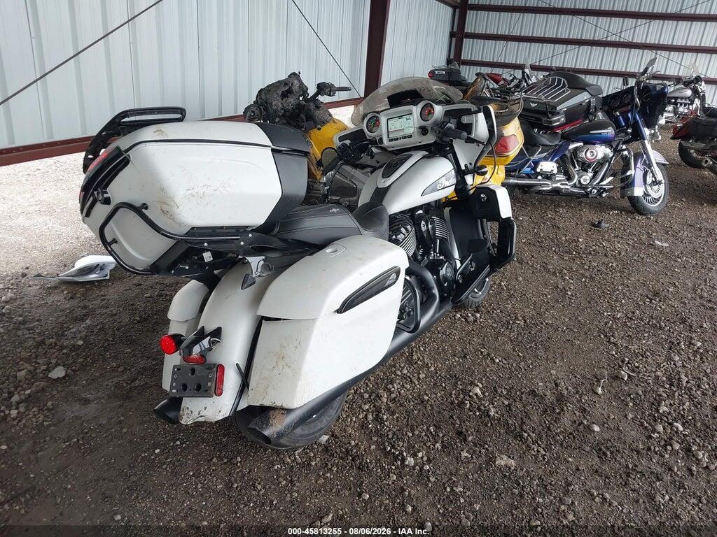 56KTKDBB9M3395257 2021 INDIAN MOTORCYCLE CO. ROADMASTER photo no. 4