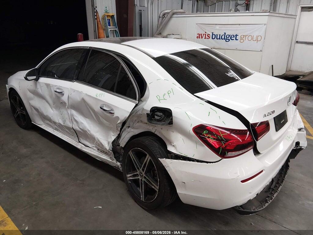 W1K3G4EB4MJ297970 2021 MERCEDES-BENZ A 220 photo no. 3