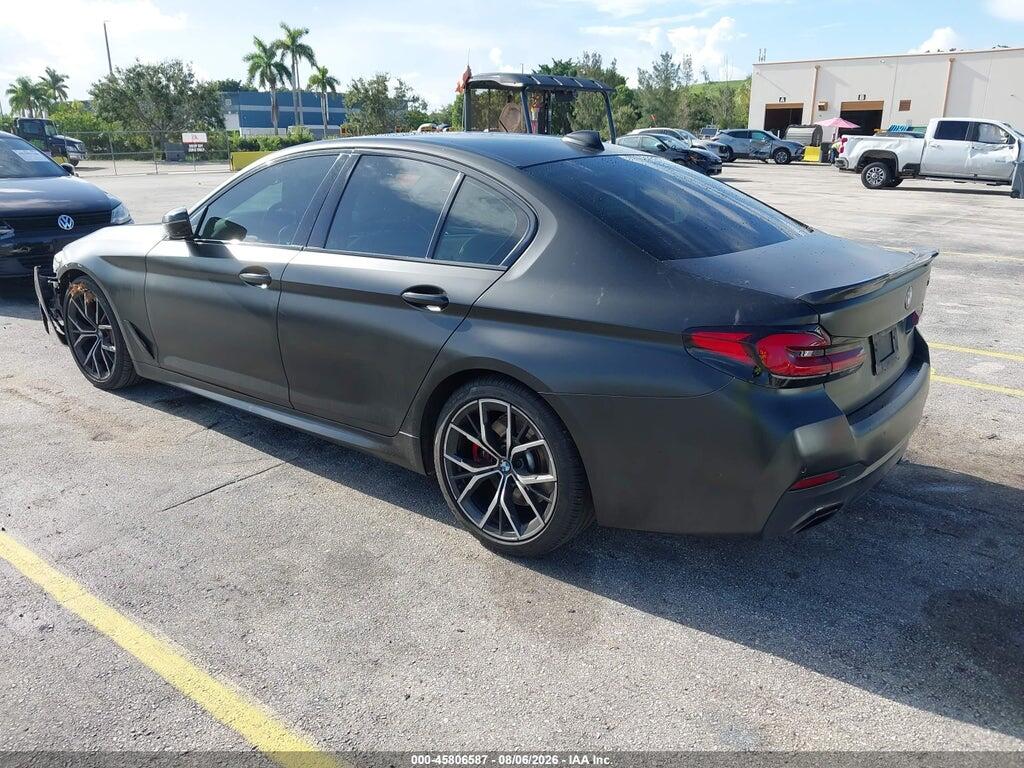 WBA53BH02MCF10142 2021 BMW 530I photo no. 3