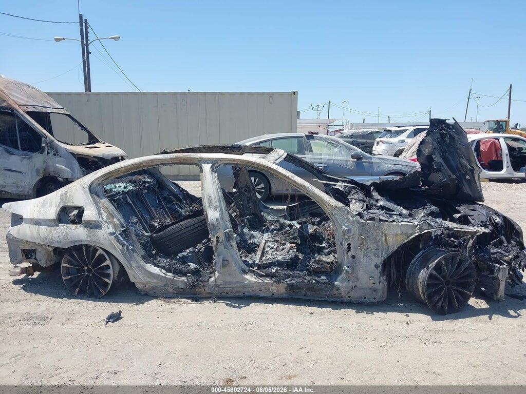 WBA13AG03MCF49428 2021 BMW 530E photo no. 12