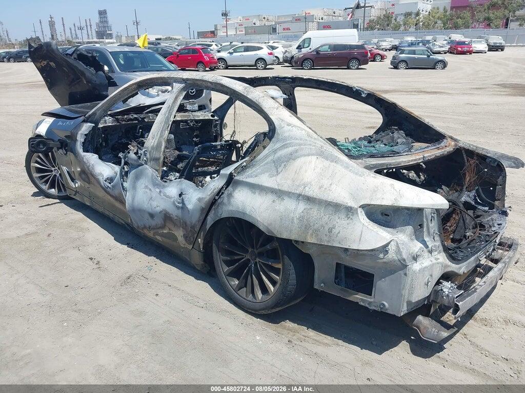 WBA13AG03MCF49428 2021 BMW 530E photo no. 3