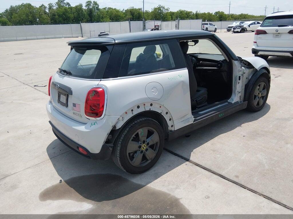 WMWXP3C03M2P23579 2021 MINI SE HARDTOP photo no. 4