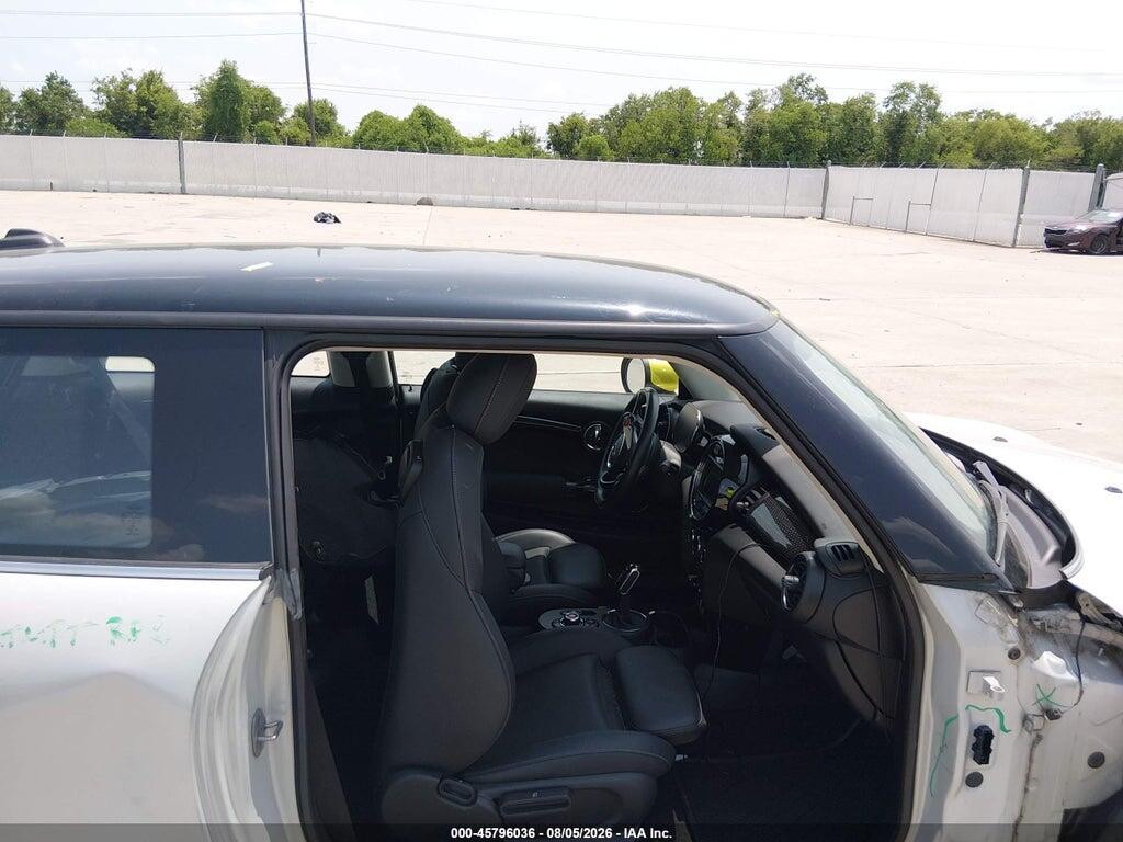WMWXP3C03M2P23579 2021 MINI SE HARDTOP photo no. 5