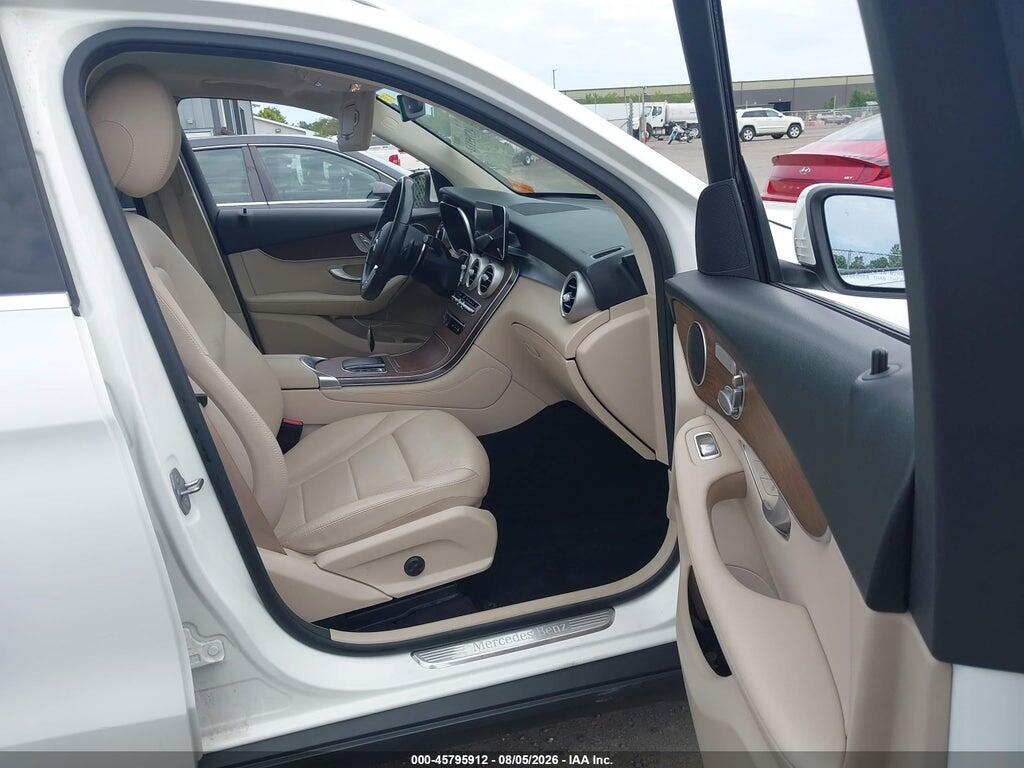 W1N0G8EB7MF883692 2021 MERCEDES-BENZ GLC 300 photo no. 5