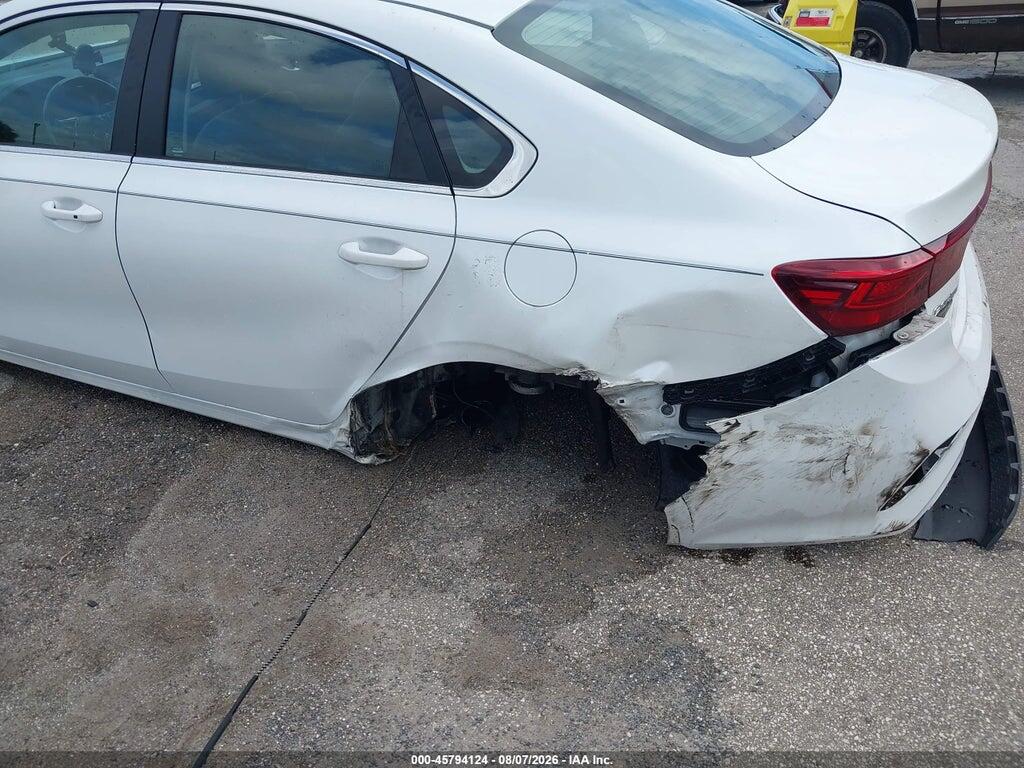 3KPF54AD0ME283274 2021 KIA FORTE photo no. 6