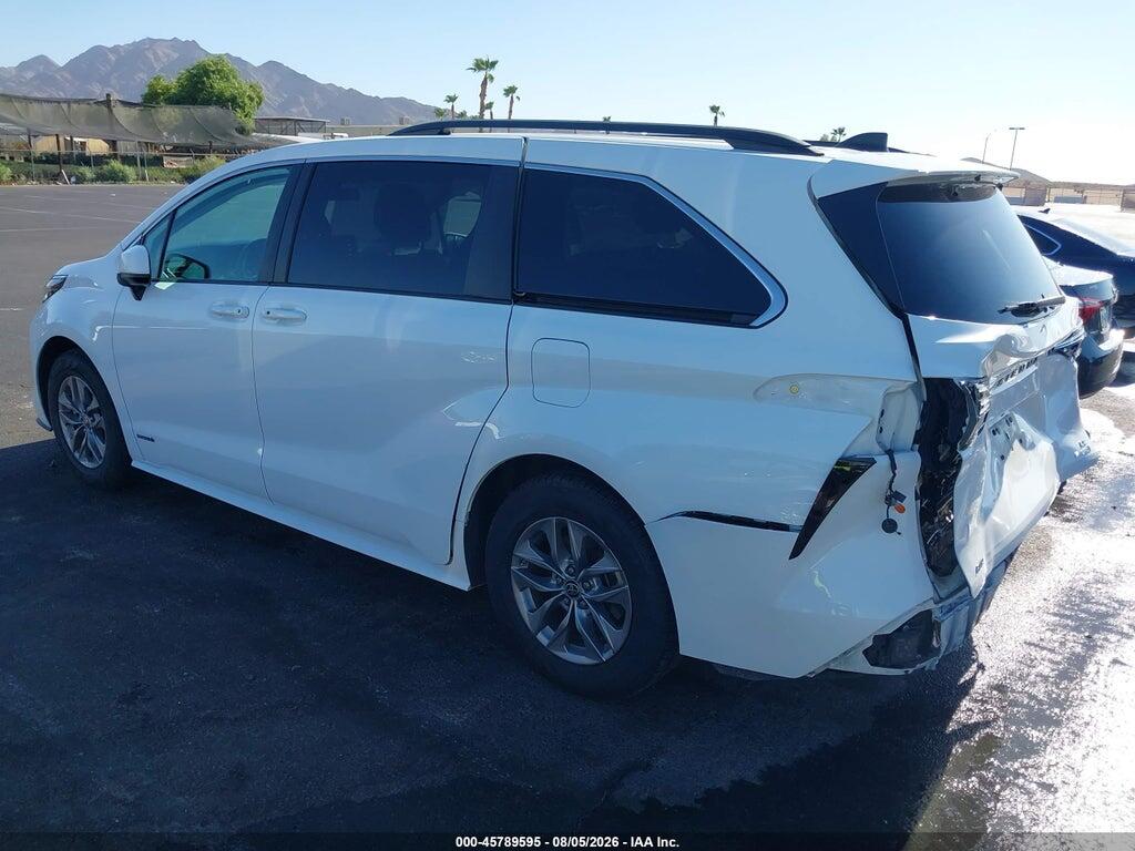 5TDKSKFC0MS039481 2021 TOYOTA SIENNA photo no. 3