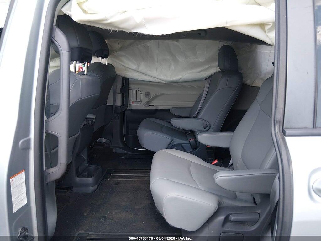 5TDYRKEC3MS040602 2021 TOYOTA SIENNA photo no. 8