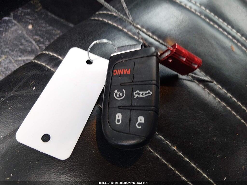 2C3CCABG4MH626421 2021 CHRYSLER 300 photo no. 11