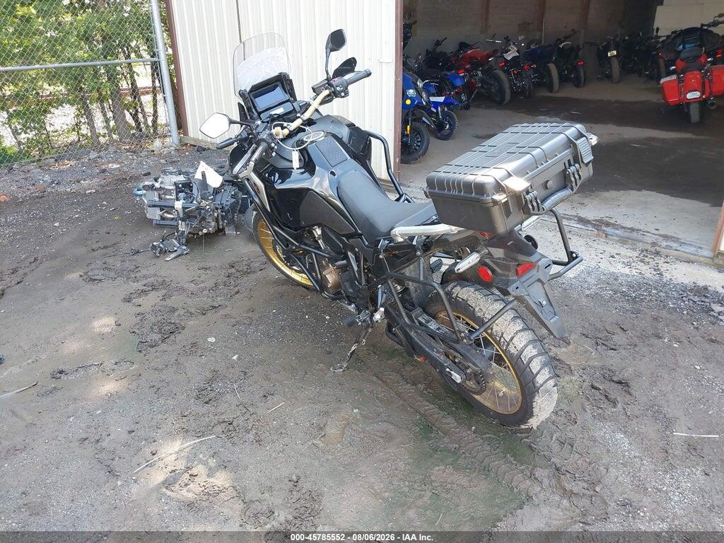 JH2SD104XMK100176 2021 HONDA CRF1100 photo no. 3