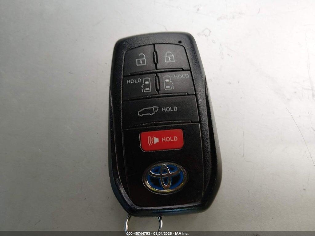 5TDJRKEC1MS006255 2021 TOYOTA SIENNA photo no. 11