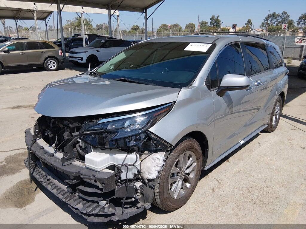 5TDJRKEC1MS006255 2021 TOYOTA SIENNA photo no. 2