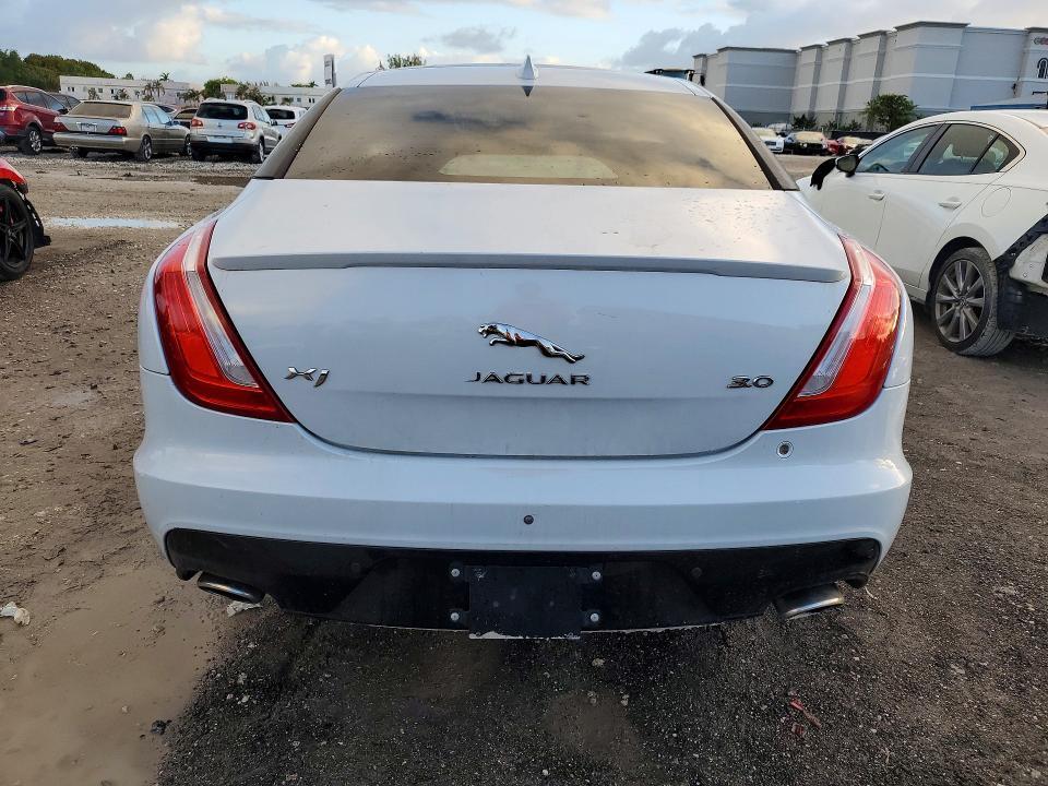 2016 JAGUAR XJ — Фото 6 из 12
