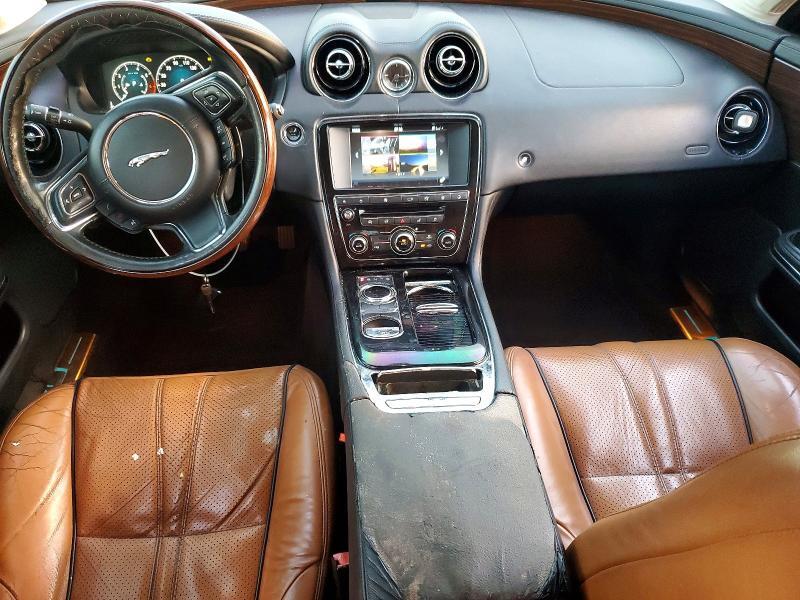 2016 JAGUAR XJ — Фото 8 из 12