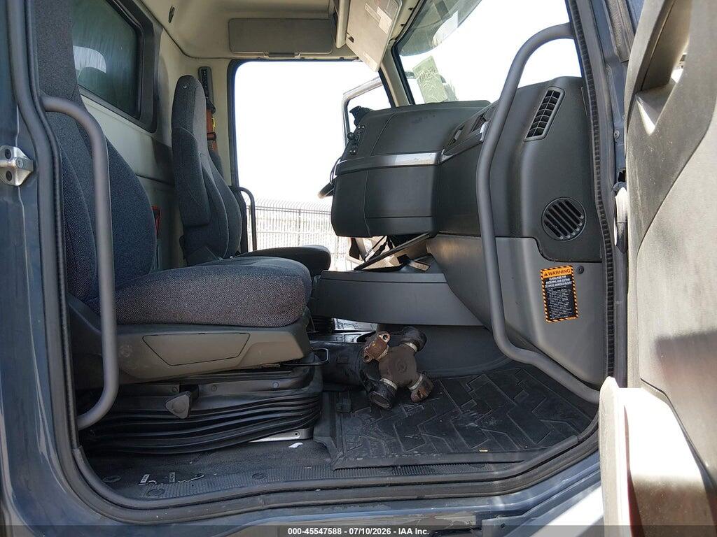 4V4NC9UG2NN302722 2022 VOLVO VNL photo no. 6
