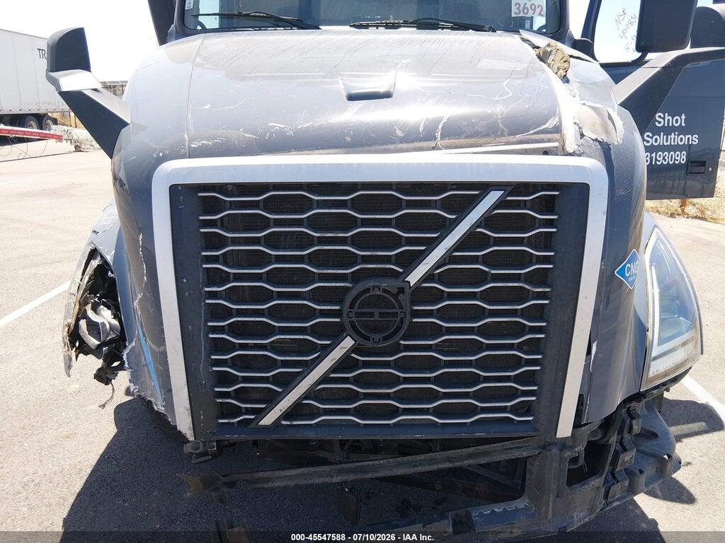 4V4NC9UG2NN302722 2022 VOLVO VNL photo no. 9