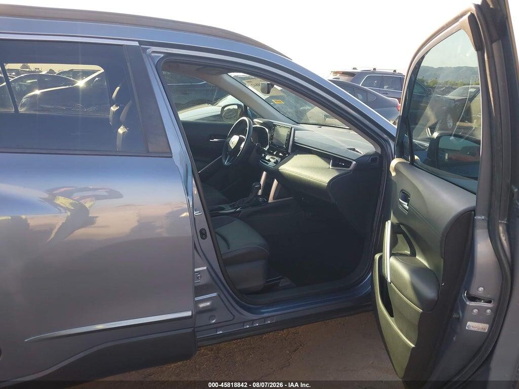 7MUDAAAG8NV010835 2022 TOYOTA COROLLA CROSS photo no. 5