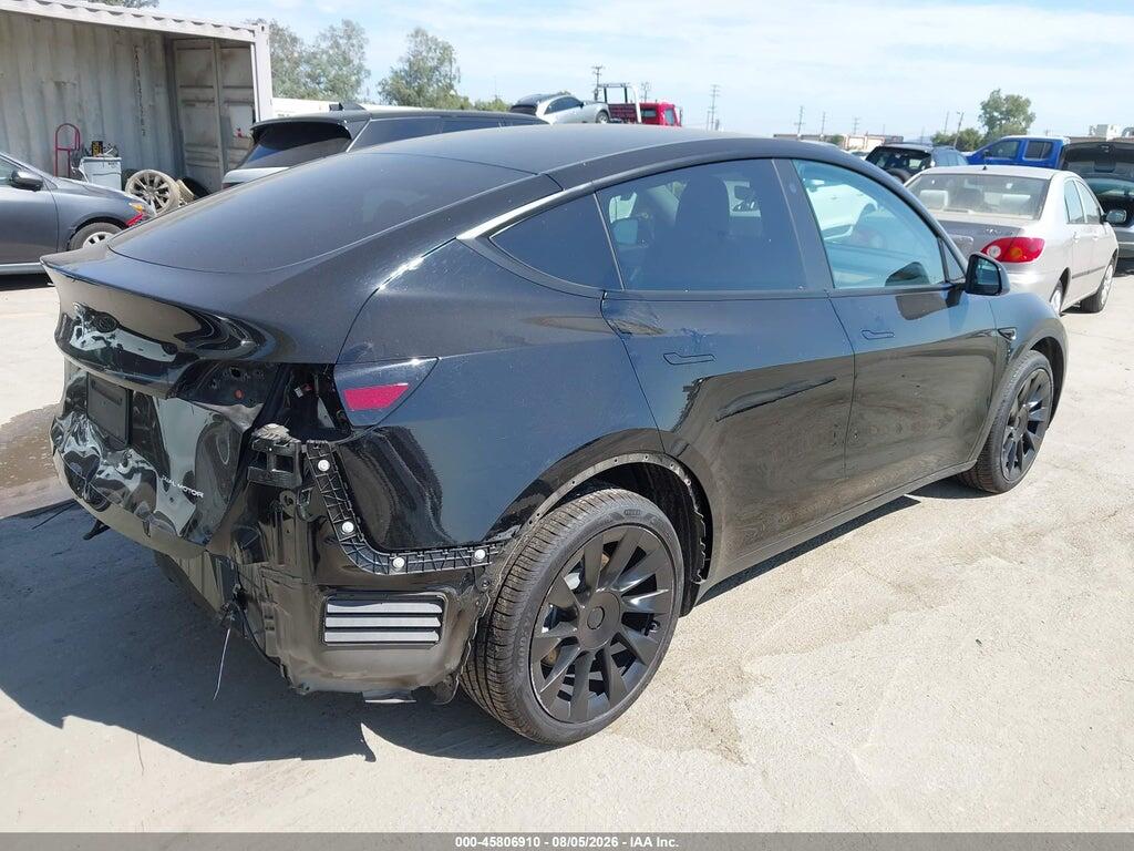 7SAYGDEE3NF359378 2022 TESLA MODEL Y photo no. 4