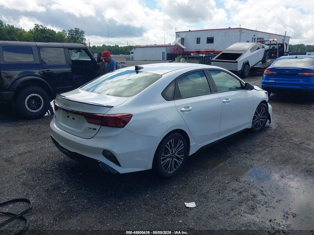 3KPF54AD2NE494042 2022 KIA FORTE photo no. 4