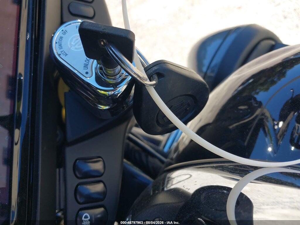1HD1MAF13NB852304 2022 HARLEY-DAVIDSON FLHTCUTG photo no. 11