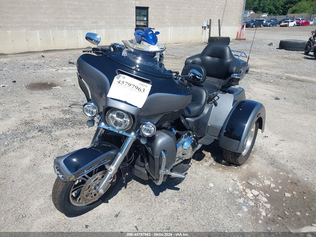 1HD1MAF13NB852304 2022 HARLEY-DAVIDSON FLHTCUTG photo no. 2