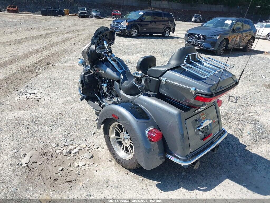 1HD1MAF13NB852304 2022 HARLEY-DAVIDSON FLHTCUTG photo no. 3