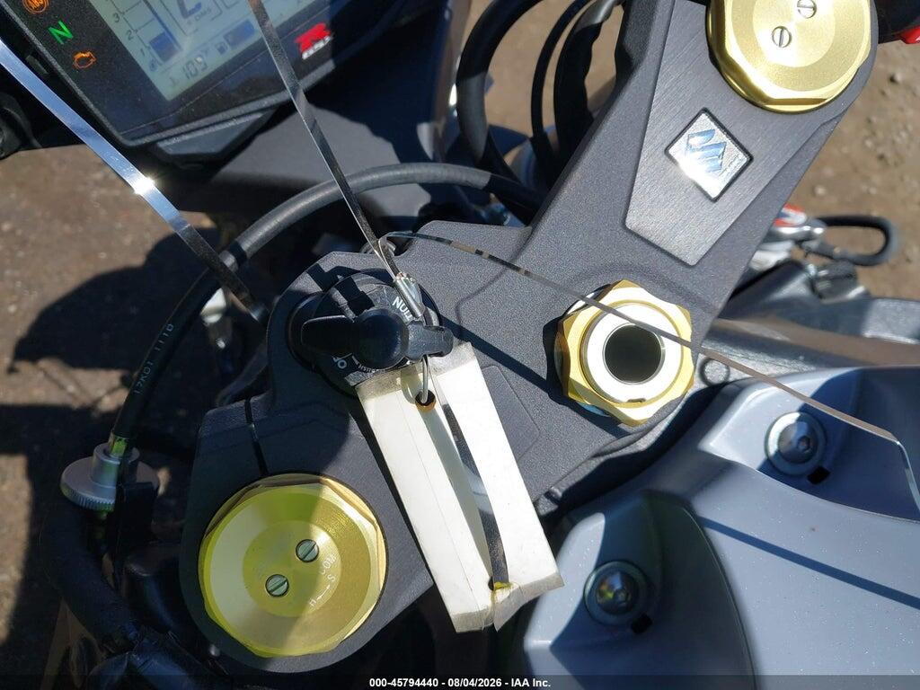 JS1DM11B9N7100019 2022 SUZUKI GSX-R1000 photo no. 11