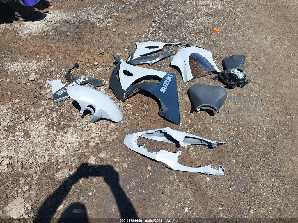 JS1DM11B9N7100019 2022 SUZUKI GSX-R1000 photo no. 12