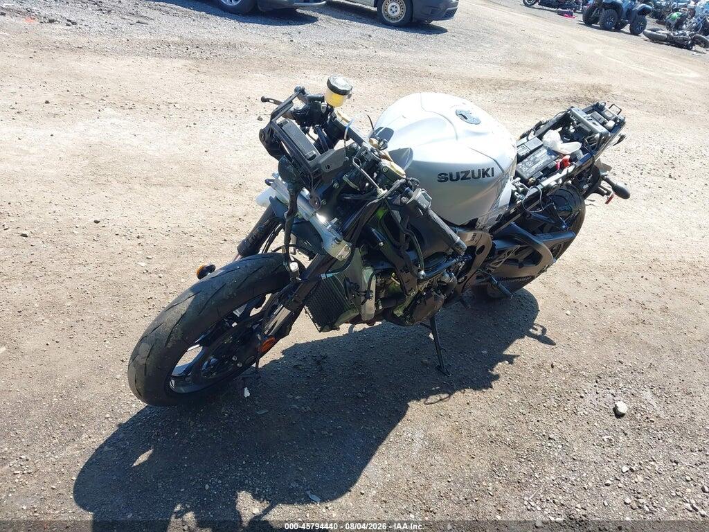 JS1DM11B9N7100019 2022 SUZUKI GSX-R1000 photo no. 2